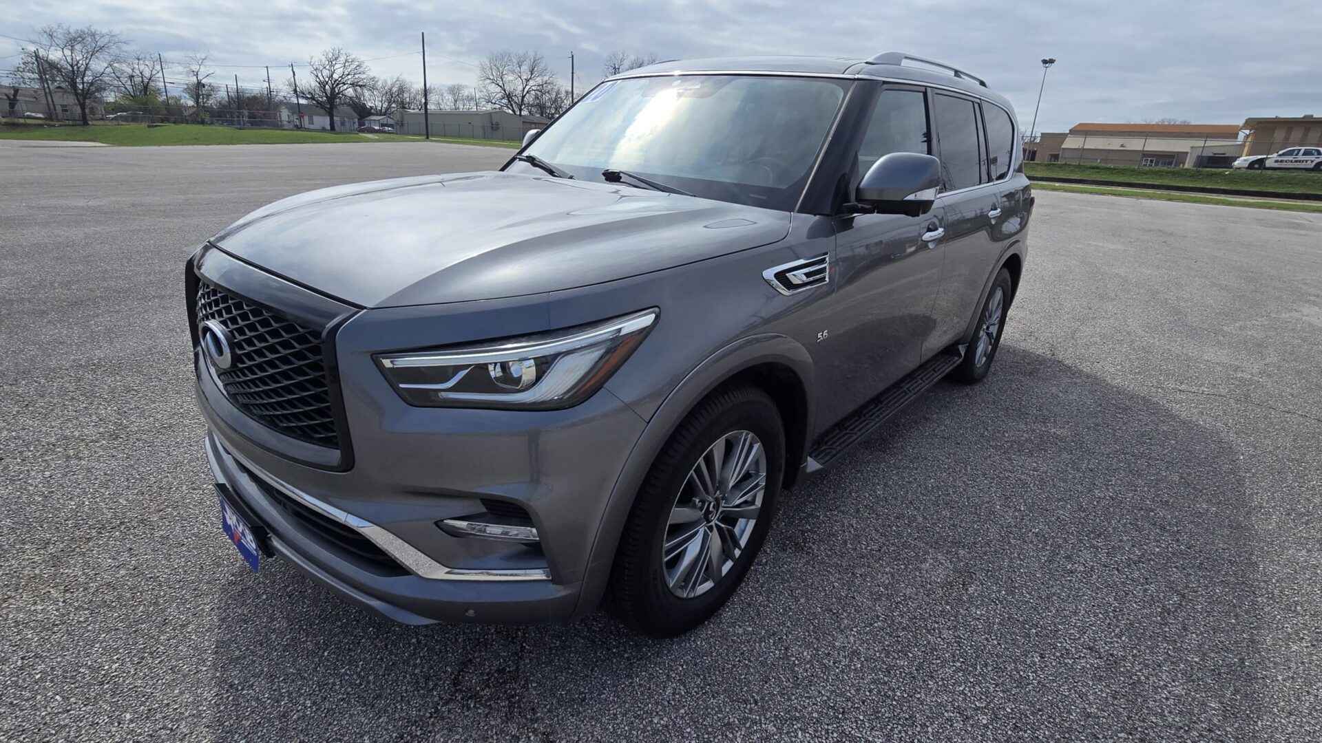 2020 Infiniti QX80 Limited in Grey, featuring a 5.6L V8 engine and premium Japanese assembly