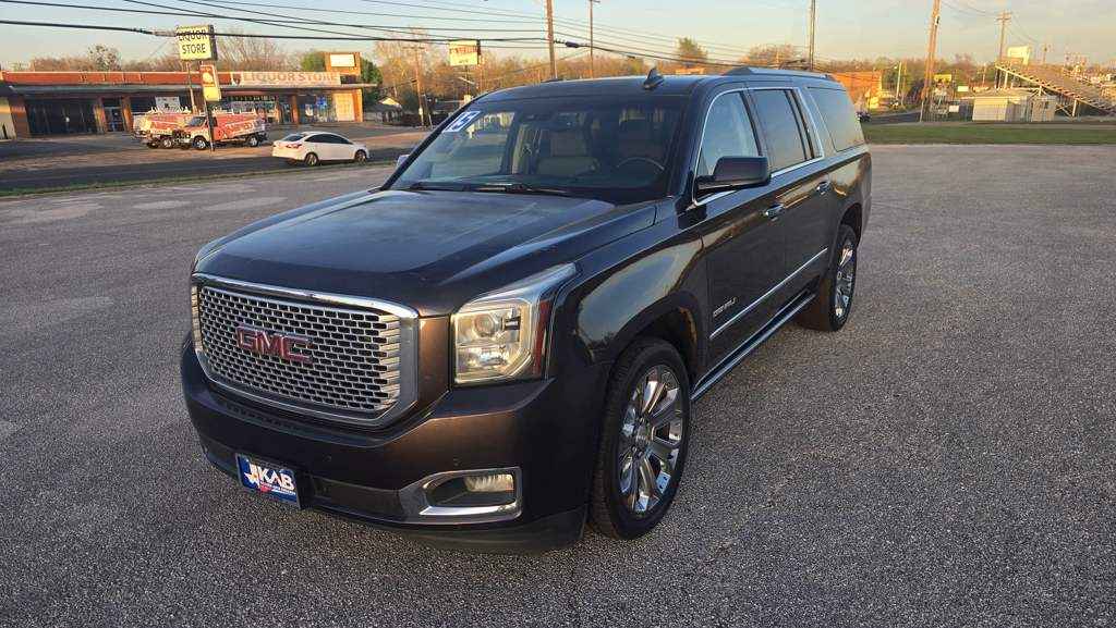 2015 GMC Yukon Denali 4WD with 6.2L EcoTec3 V8 and Magnetic Ride Control at BuskoCars.
