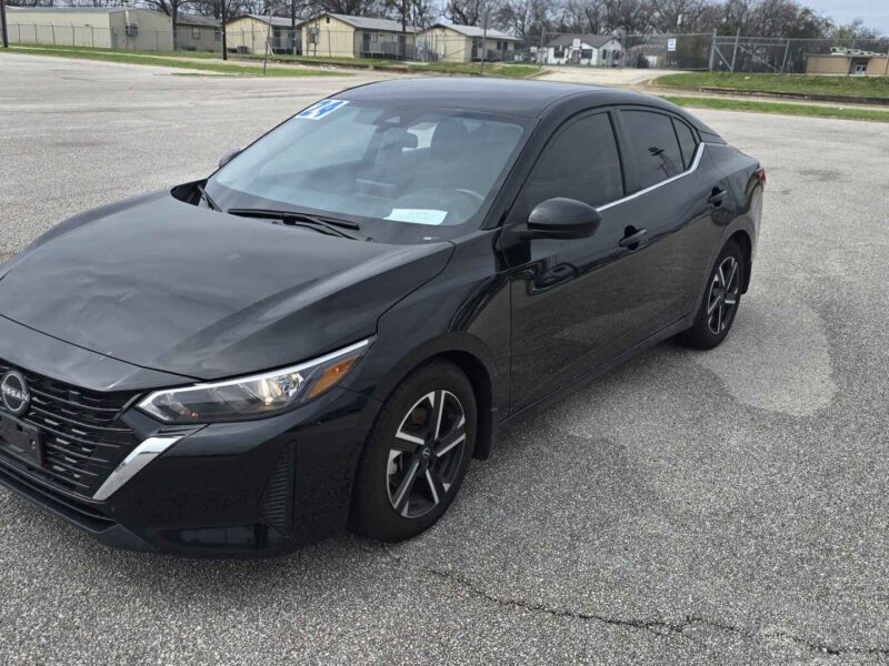 2024 Nissan Sentra SV Sedan featuring a 2.0L I4 DI engine and a verified clean title.