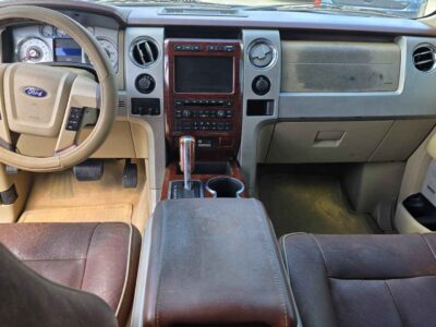 Interior Cabin: Spacious 4D Crew Cab interior designed for maximum passenger utility and work-ready durability.