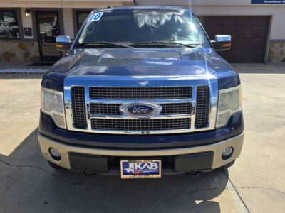 Front Profile: 2010 Ford F-150 Crew Cab showcasing the robust front fascia and 5.4L V8 powertrain architecture.