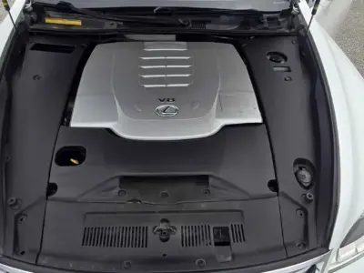 Lexus-4.6L-V8-PFI-Gasoline-Engine.jpg