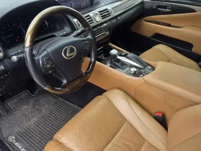 2014 Lexus LS 460
